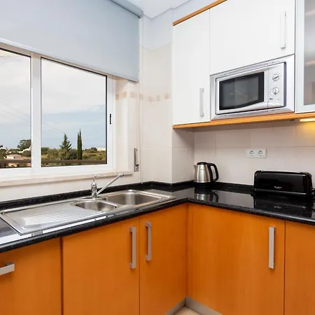 Placid Village アパート