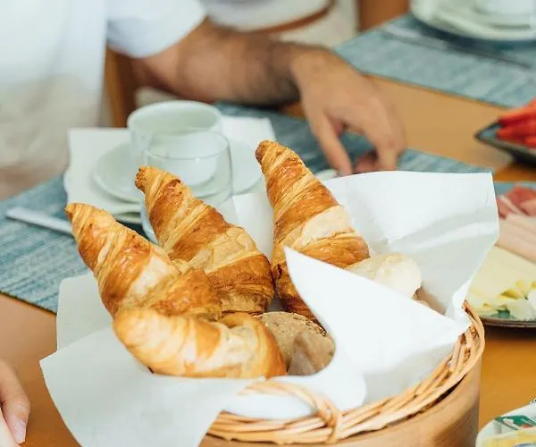 Placid Village アパート