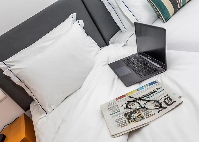 アパート Placid Village