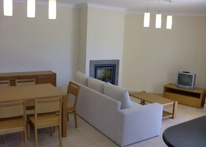 アパート Placid Village