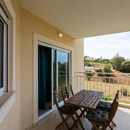 Placid Village Apartment *