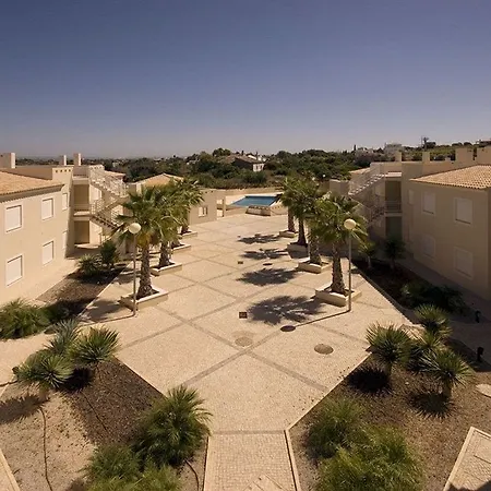 Placid Village Apartmán *