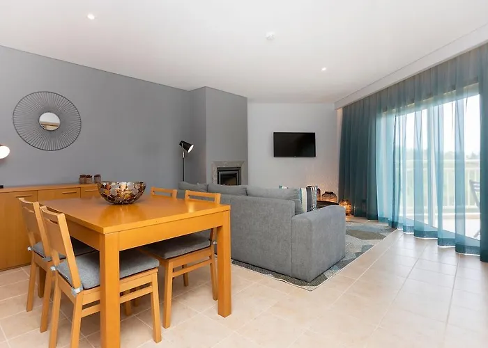 아파트 Placid Village *