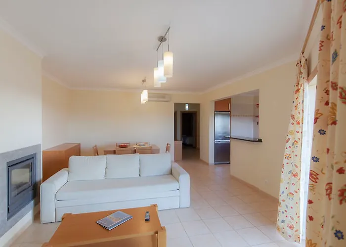 Placid Village 아파트 *