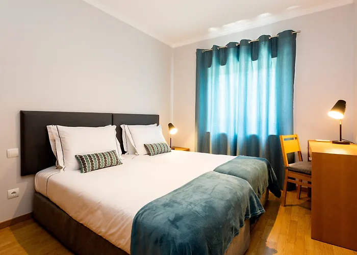 Placid Village 아파트 *