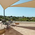 Placid Village Apartmán *
